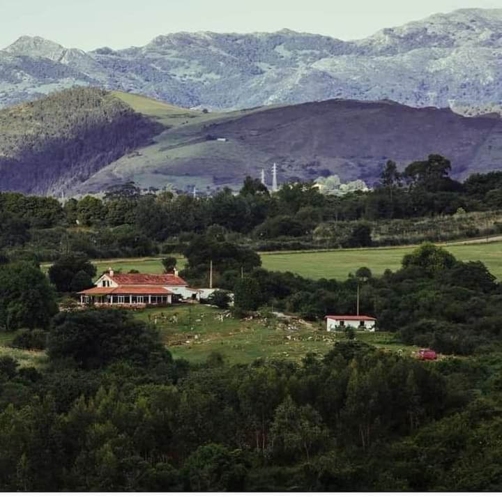 Surfhousegerra Hostel San Vicente De La Barquera Bagian luar foto